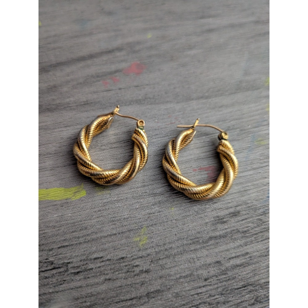 Vintage Gold Tone Twisted Rope Hoop Earrings Textured Latch Back Medium Hoops